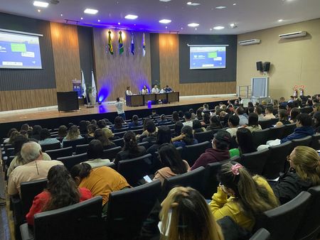 Left or right conferencia saude 01