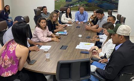 Left or right caapa reu niao prefeito