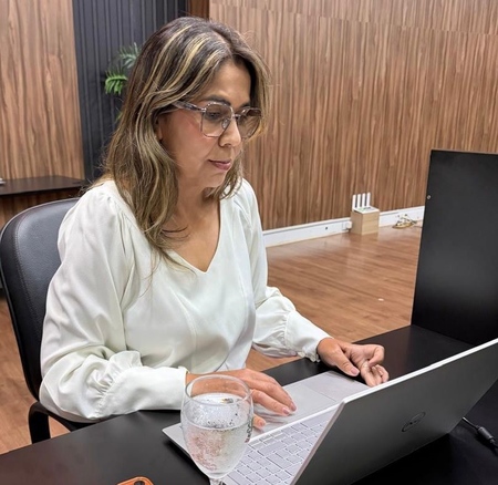 Left or right carol terrrraa edi